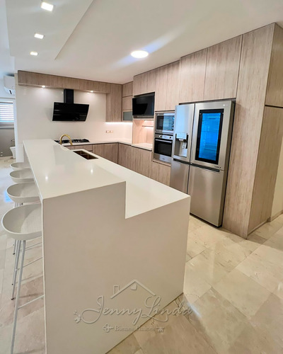 Maracay Venta Apartamento 115mts. Urb. Base Aragua Al Lado C.c. Unicentro, Resd. San Gabriel 2, Aragua
