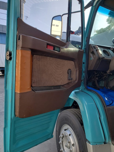 Caminhão Toco Bau Mercedes Benz L1418