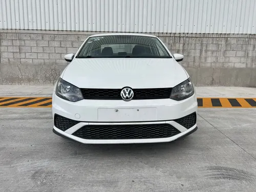 Volkswagen Vento 1.6 Starline At