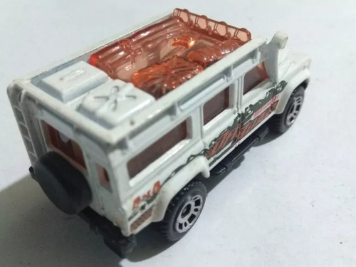 Matchbox Land Rover Defender White - Mbx Explorers  Blanco