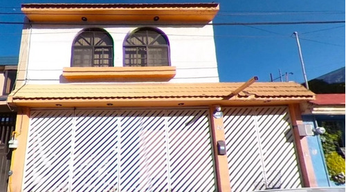 Casa A La Venta En Vergel De Arboledas, Maravilloso Remate Bancario