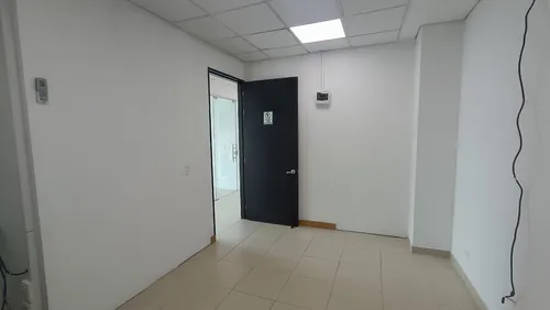 Oficina En Arriendo/venta En Chico Norte Iii. Cod A1105062