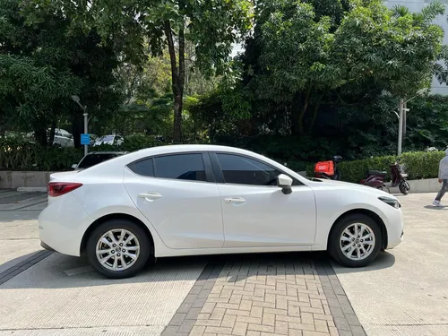 Mazda 3 2.0 Touring