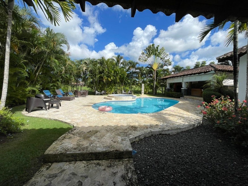 Villa En Venta Ubicado En Juan Dolio