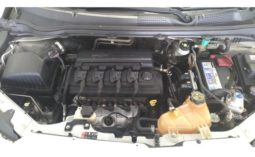 Imagen 8 de 8 de Chevrolet Onix 1.4 N Lt Con Gnc 2015