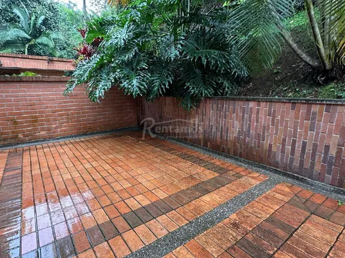 Casa En Venta En San Lucas. Cod V776079