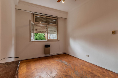 Venta - Departamento 2 Ambientes - Caballito - Parque Centenario - Bajas Expensas - Luminoso