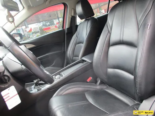 Mazda 3 TOURING 2000CC AT AA