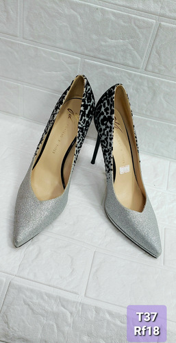 Tacones Stilletos Puntiagudos Plateado Animal Print