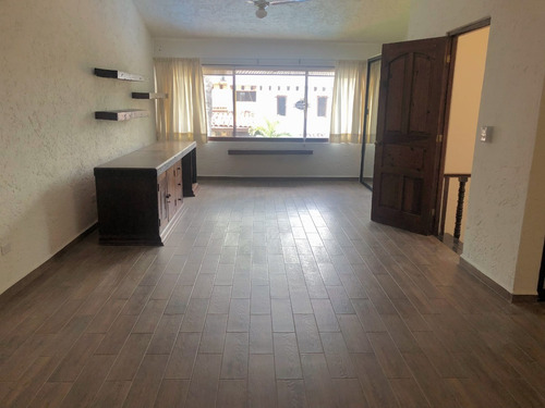 Imagen 20 de 29 de Rento En Cuernavaca Vista Hermosa Zona Dorada 2 Encantadoras Y Amplias Villas Estilo Mexicano Moderno Recien Remodeladas En Pequeño Y Exclusivo Conjunto Con Jacuzzi Privado Y Alberca Con Calf. Solar