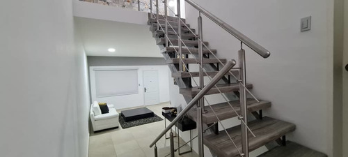 Imagen 3 de 14 de Venta De Casa En Trigal Centro 336mts Alexandra Ramírez 0414-704-1922