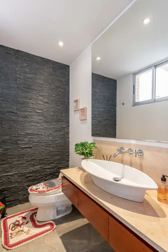 Casa En Arriendo/venta En Canelon. Cod A20472