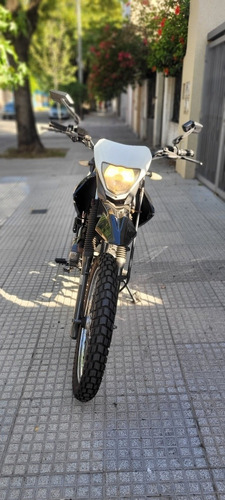Imagen 1 de 9 de Motomel Skua 250 2018
