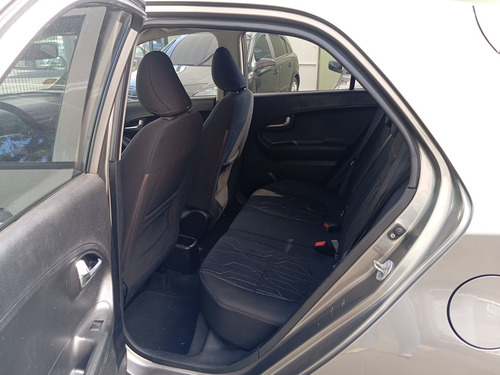 Kia Picanto 1.0 EX 12V FLEX 4P AUTOMÁTICO