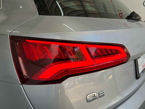 Audi Q5 2.0 L T Select Dsg