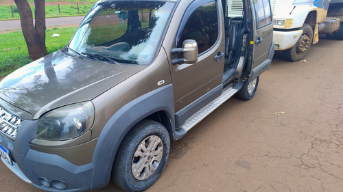 Fiat Doblo 1.8 16v Adventure Flex 5p