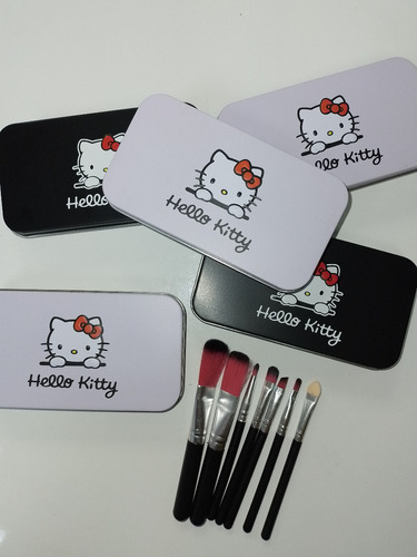 Kit Brochas Hello Kitty - Unidad a $40000