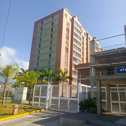 Oportunidad De Alquiler De Cómodo Y Actualizado Apartamento En El Encantado