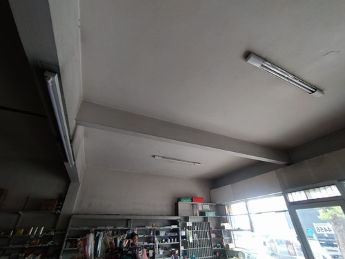 Local Comercial + Casa 4 Ambientes, 2 Baños En Venta Sobre Av. Independencia, Zona Chauvin, Mar Del Plata.
