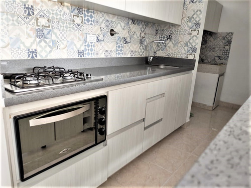 Imagen 6 de 14 de Apartamento Loma De Los Bernal Medellin
