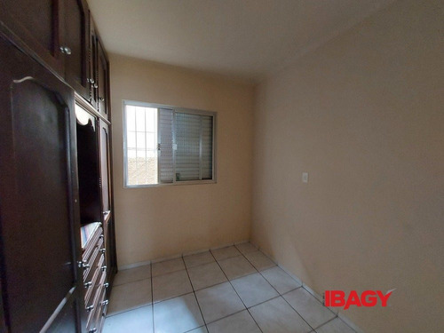Imagem 13 de 15 de Excelente Casa 3 Dormitorio(s) Em Barreiros - Sao Jose - L-115373