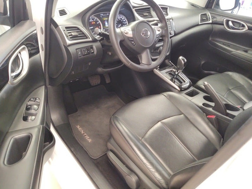 Imagen 9 de 15 de Nissan Sentra 2018 1.8 Exclusive At Cvt