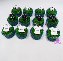 Comprar 12 Cupcakes Real Madrid - Torta Para Cumpleaños - Eventos