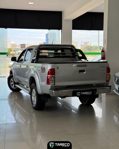 Toyota Hilux 3.0 TDI Dies. Mec.