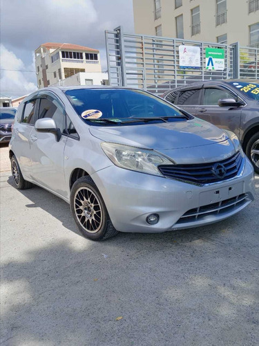Imagen 7 de 10 de Nissan Note 2013 Note Japones