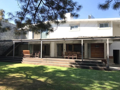 Casa En Venta En Jardines Del Ajusco.