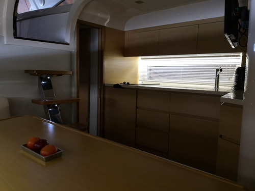 Imagen 8 de 10 de Klase A 42 Hard Top