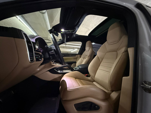 Porsche Cayenne 4.9 Turbo At