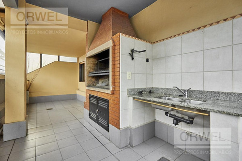 Imagen 23 de 30 de Duplex Tipo Casa Con Parrilla Y Terraza Propia - 4 Dormitorios - 2 Cocheras !!!