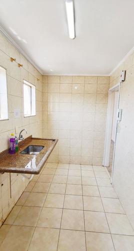 Apartamento À Venda Na Rua Tomás Aquino De Macedo, Vila Romano, São Paulo - Sp - Liv-9233