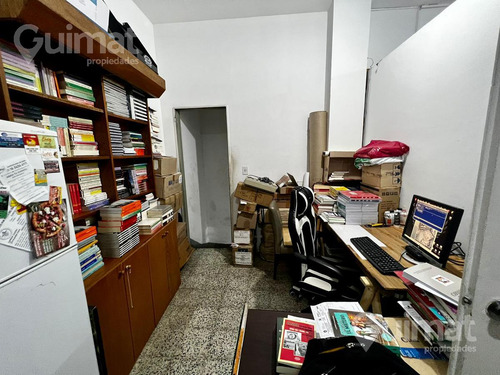 Excelente Local Planta Libre Sobre Av. Entre Rios