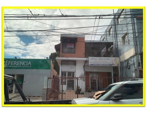 Vendo Casa 2 Niveles, San Cristobal, Centro De La Ciudad