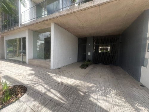 Venta Oficina C/cochera Y Balcón- P. Leloir