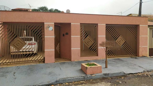 Imagem 2 de 20 de Casa Em Armindo Guazzi, Londrina/pr De 221m² 3 Quartos À Venda Por R$ 450.000,00 - Ca2331667-s