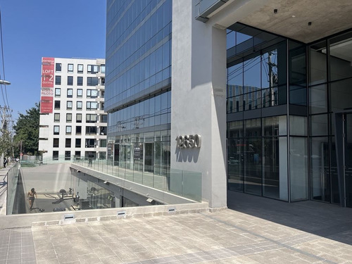 Local Comercial En Arriendo En Lo Barnechea
