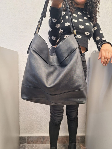 Bolsa Para Mujer Ferragamo *vara Bow Tote* Negro Liso Dorados Negro (Usado)
