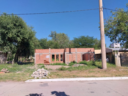 Casa A Terminar En El Pueblo