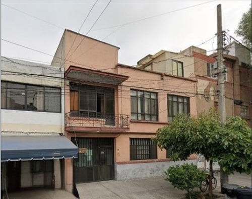 Casa En Venta De Recuperacion Bancaria En Ajusco 79b, Cdmx. Sh05