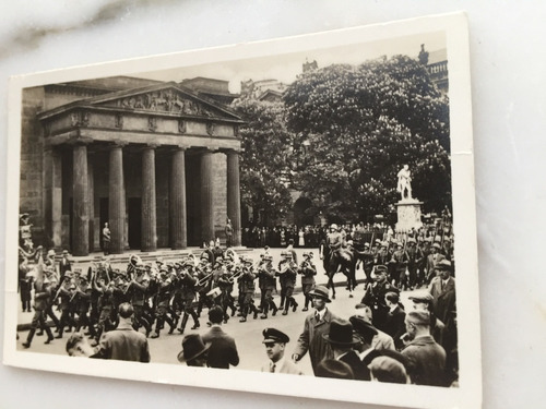 Ejercito Aleman Berlin Desfile Militar 2 Guerra Mundial (Usado)