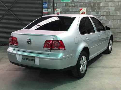 Volkswagen Bora Trendline 1.9 Tdi 2011 *financio*rec. Menor*