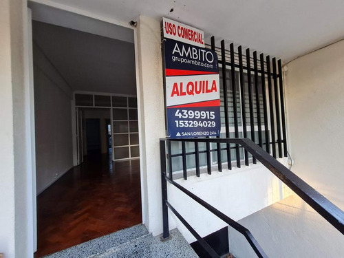 Sobre Bv. Oroño 900 Rosario Alquiler Apto Consultorios Oficinas Local Impecable, Con Patio