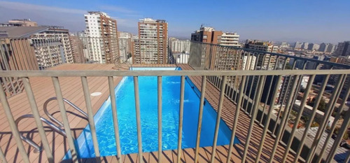 Cómodo Departamento En Arriendo, Excelente Ubicación.