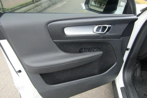 Volvo XC40 2.0 T4 Momentum