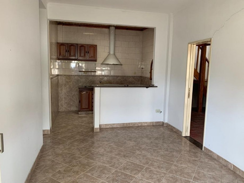 Imagen 9 de 12 de Casa Ph En Venta En Castelar Norte