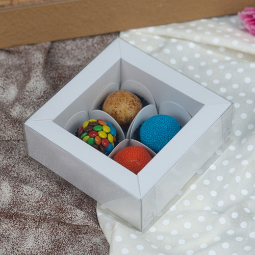 50 Caixinhas Para 4 Brigadeiros - Borda 1,5cm