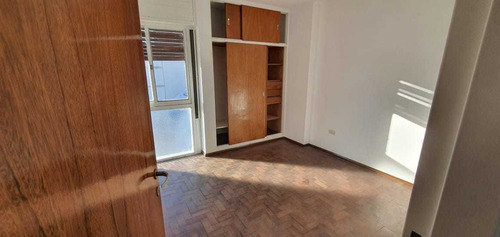 Imagen 8 de 9 de Alberdi - Avellaneda Al 100 - Depto En Venta